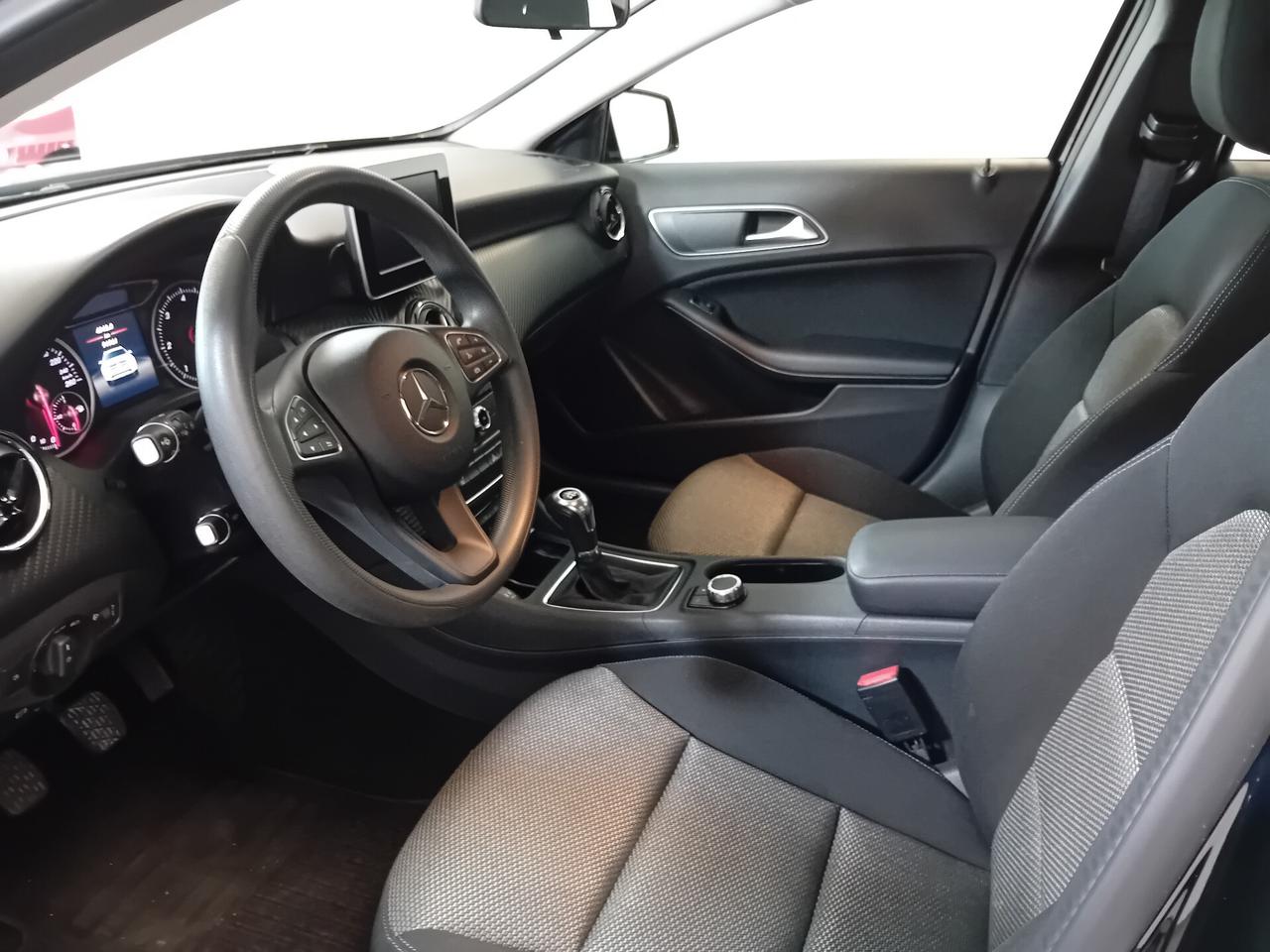 Mercedes-benz GLA 180 d Business