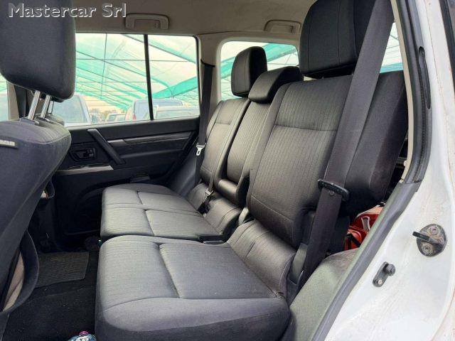MITSUBISHI Pajero Pajero IV 2007 3.2 cr Instyle 5p auto - FE374VF