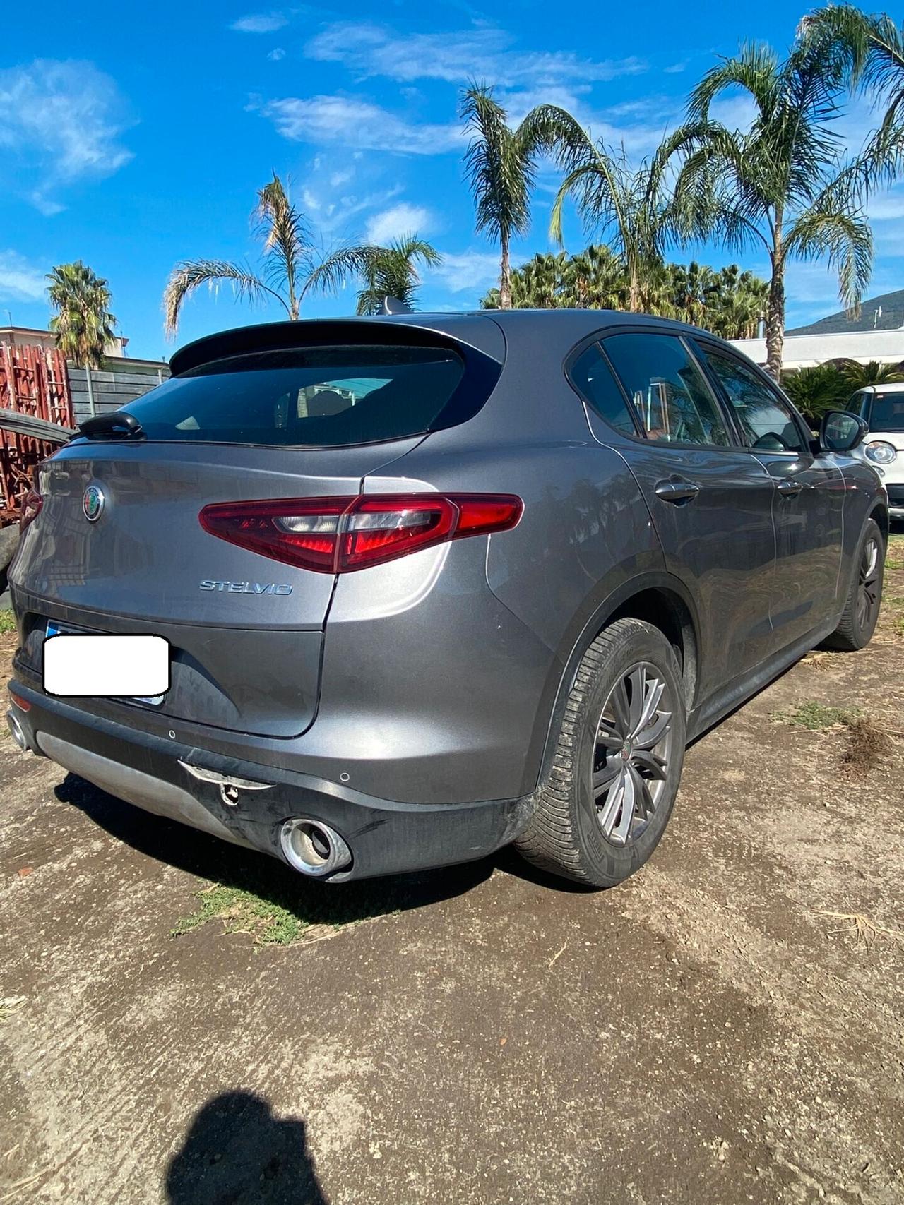 Alfa Romeo Stelvio 2.2 160 CV MOTORE ROTTO ?