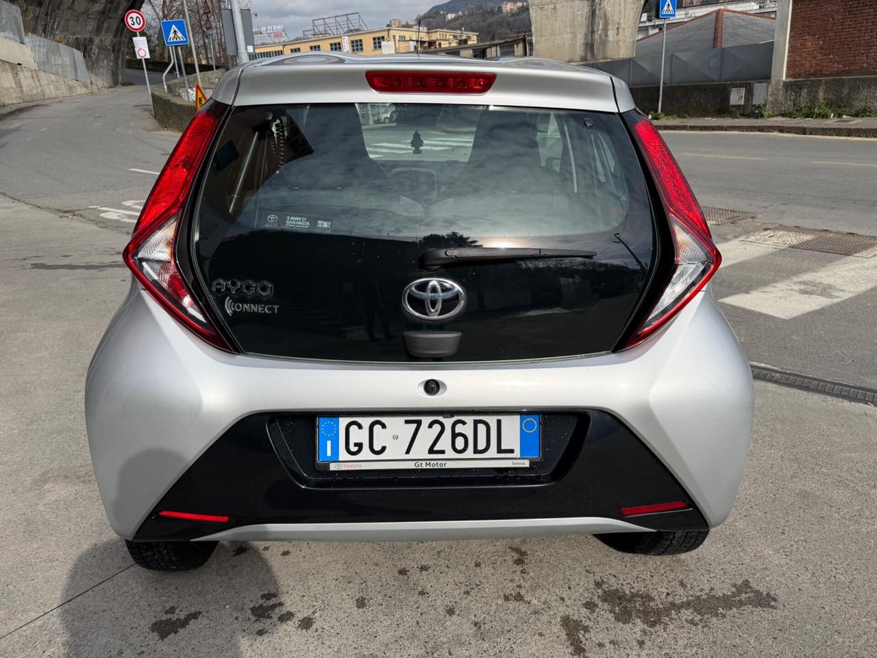 TOYOTA AYGO 1.0 NEOPATENTATI 5 PORTE