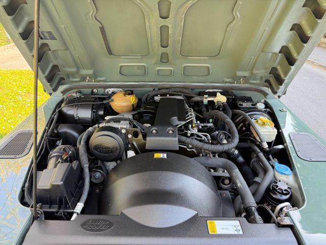 LAND ROVER Defender 90 2.4 TD4 Station Wagon S INTERNI IN PELLE