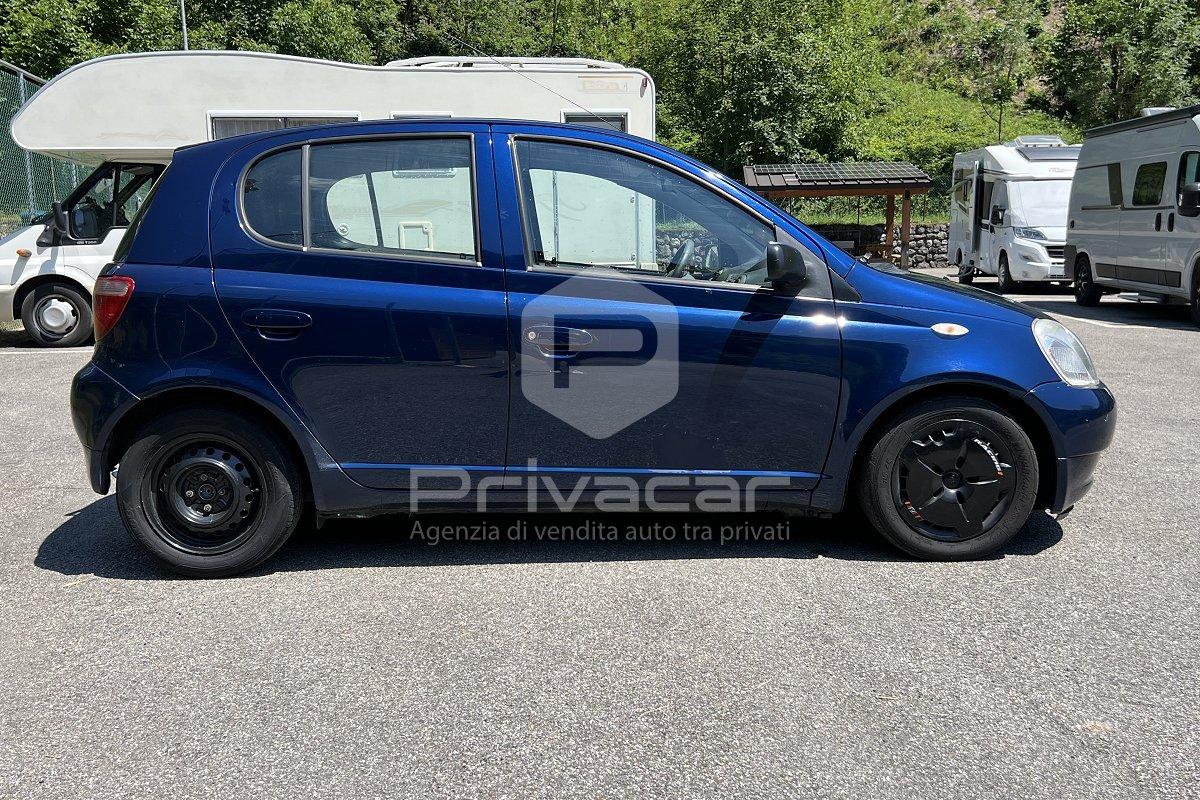 TOYOTA Yaris 1.3i 16V cat 5 porte Luna
