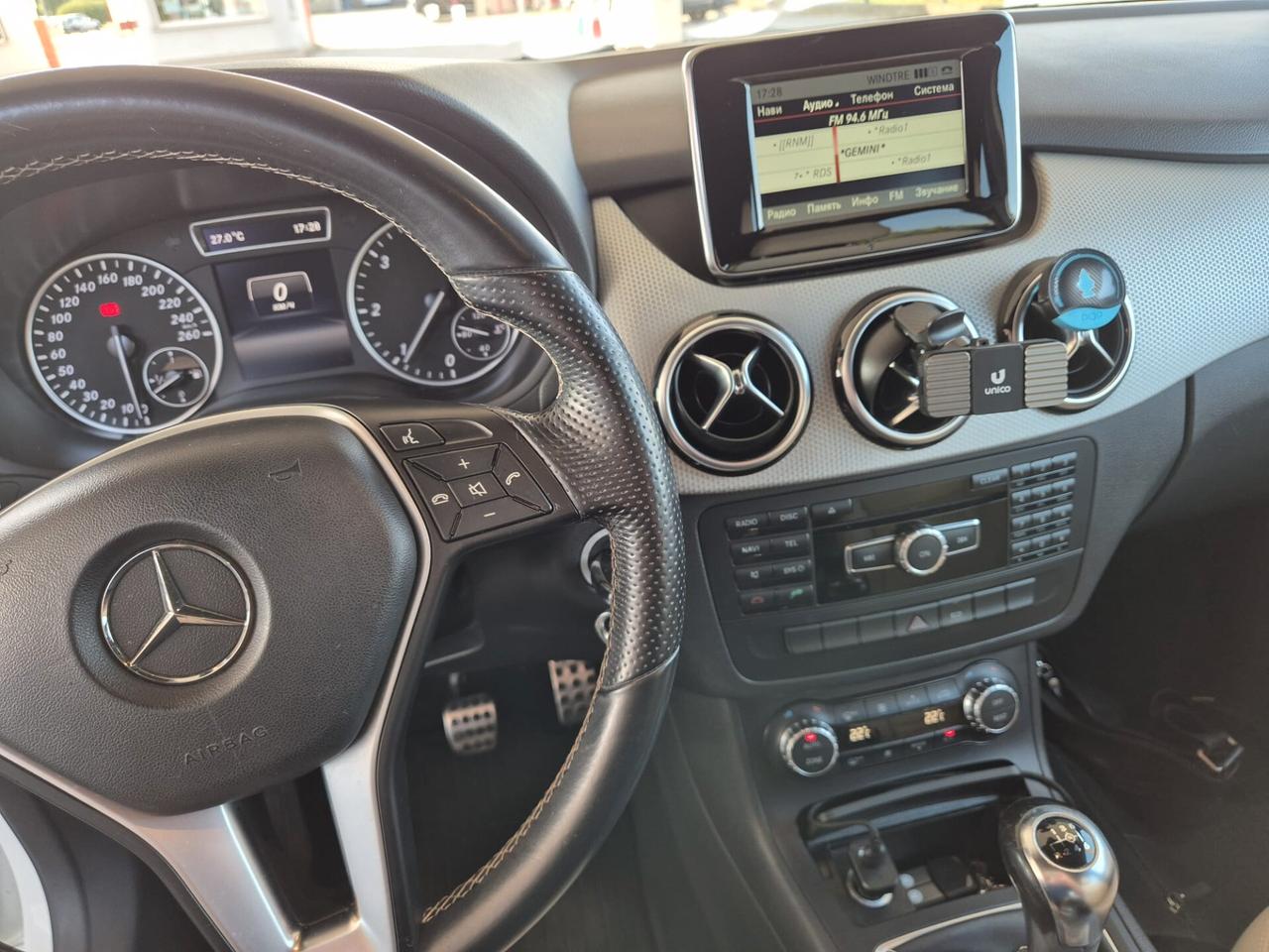 Mercedes-benz B 180 d Premium
