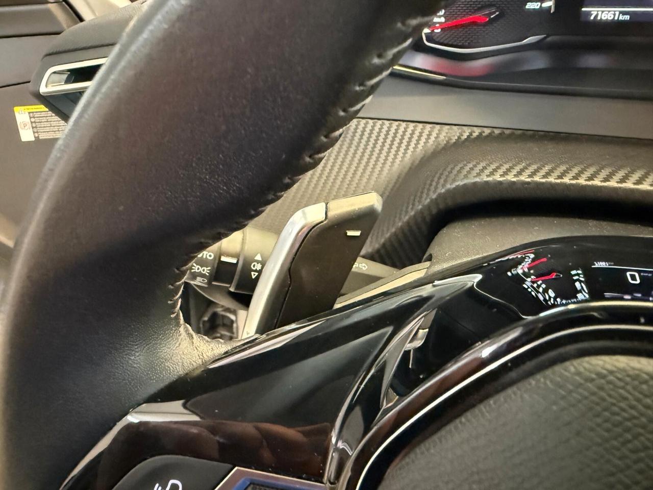 Peugeot 208 PureTech 100 Stop&Start EAT8 5 porte Allure