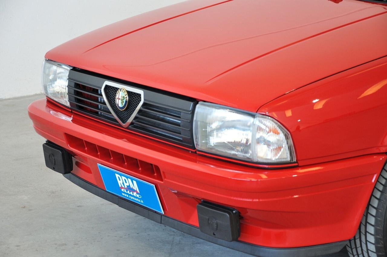 Alfa Romeo 33 1.7 Quadrifoglio Verde carburatori pari al nuovo!