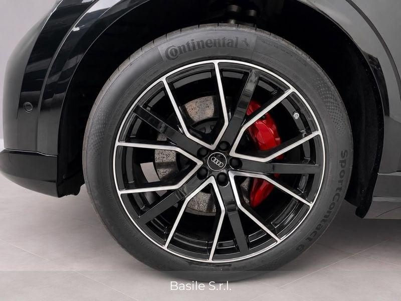 Audi Q8 55 TFSI e 290kW quattro tip. S Line Ed.