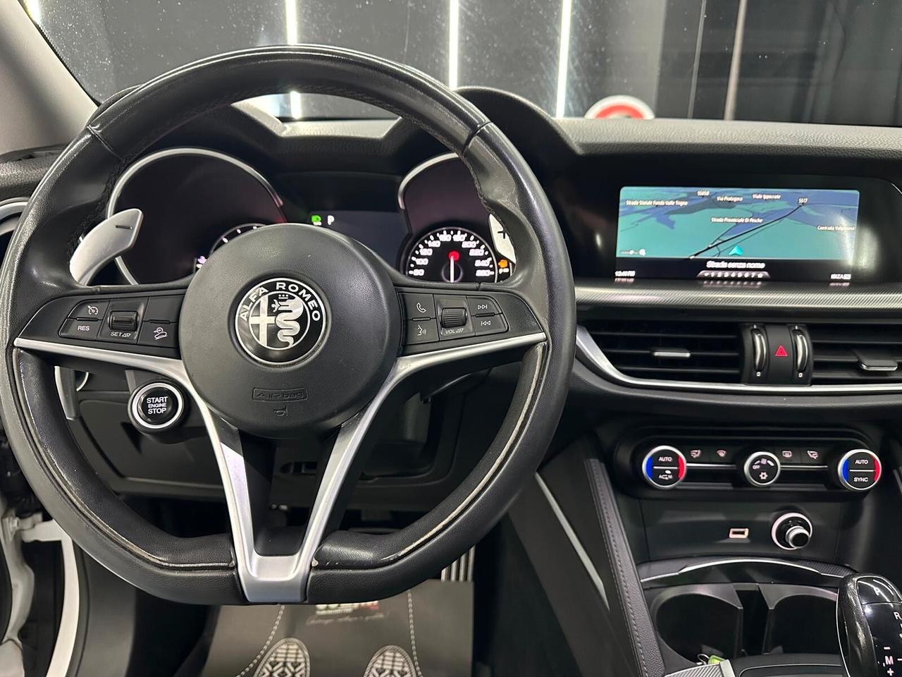 Alfa Romeo Stelvio 2.2 Turbodiesel 180 CV AT8 RWD Super
