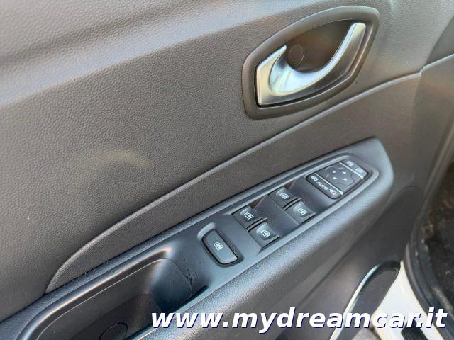 RENAULT Captur TCe 12V 90 CV Sport