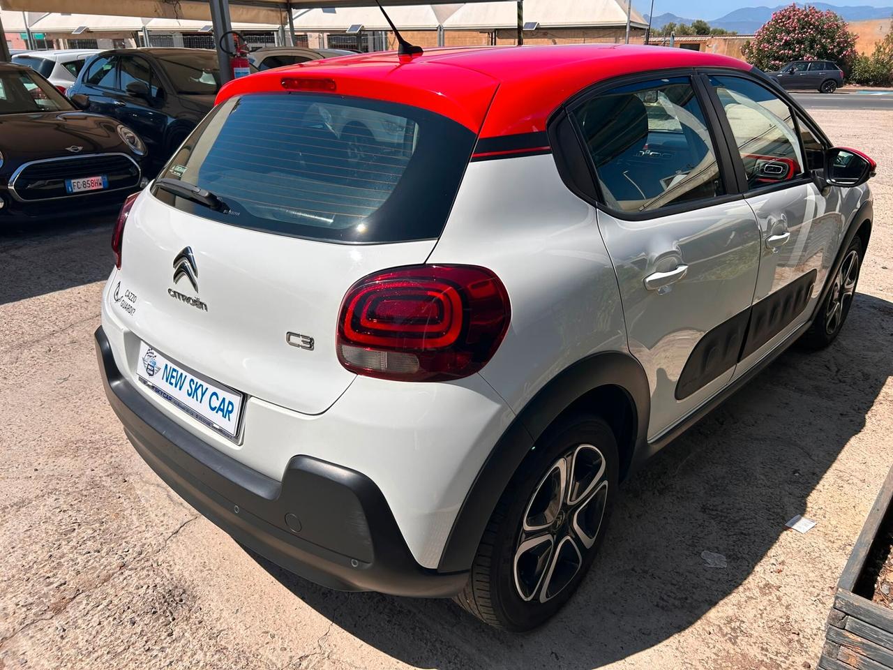 Citroen C3 PureTech 83 S&S Shine DISTRIBUZIONE