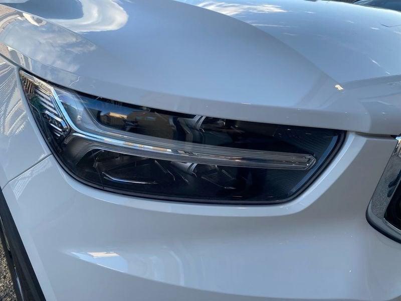 Volvo XC40 1.5 t3 Momentum Pro 163cv auto my21
