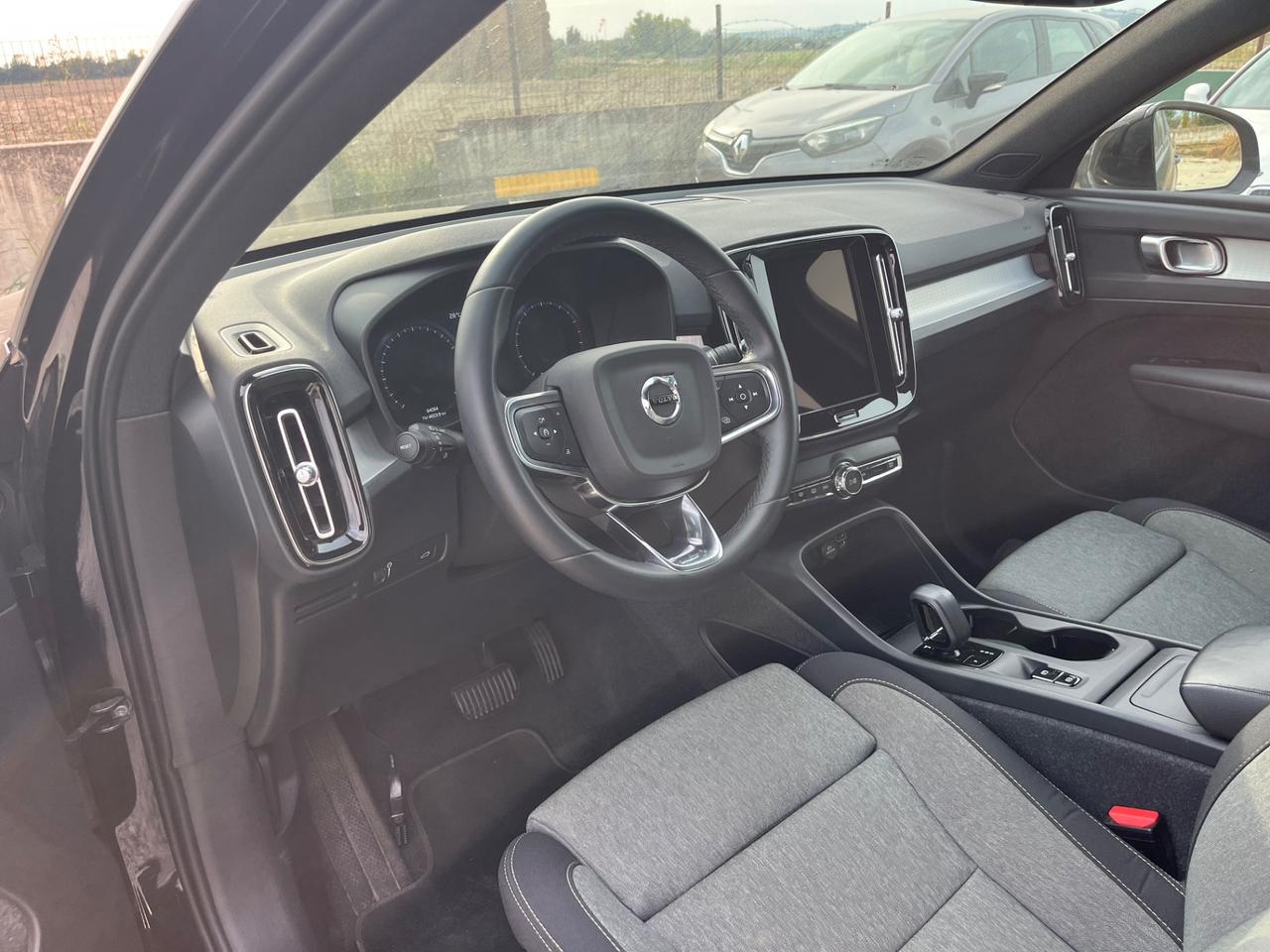 Volvo XC40 T2 automatico Core