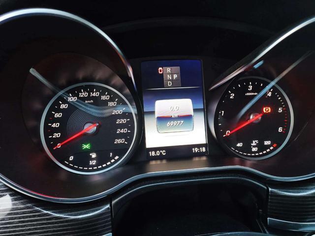 MERCEDES-BENZ V 220 d Automatic Exclusive Long