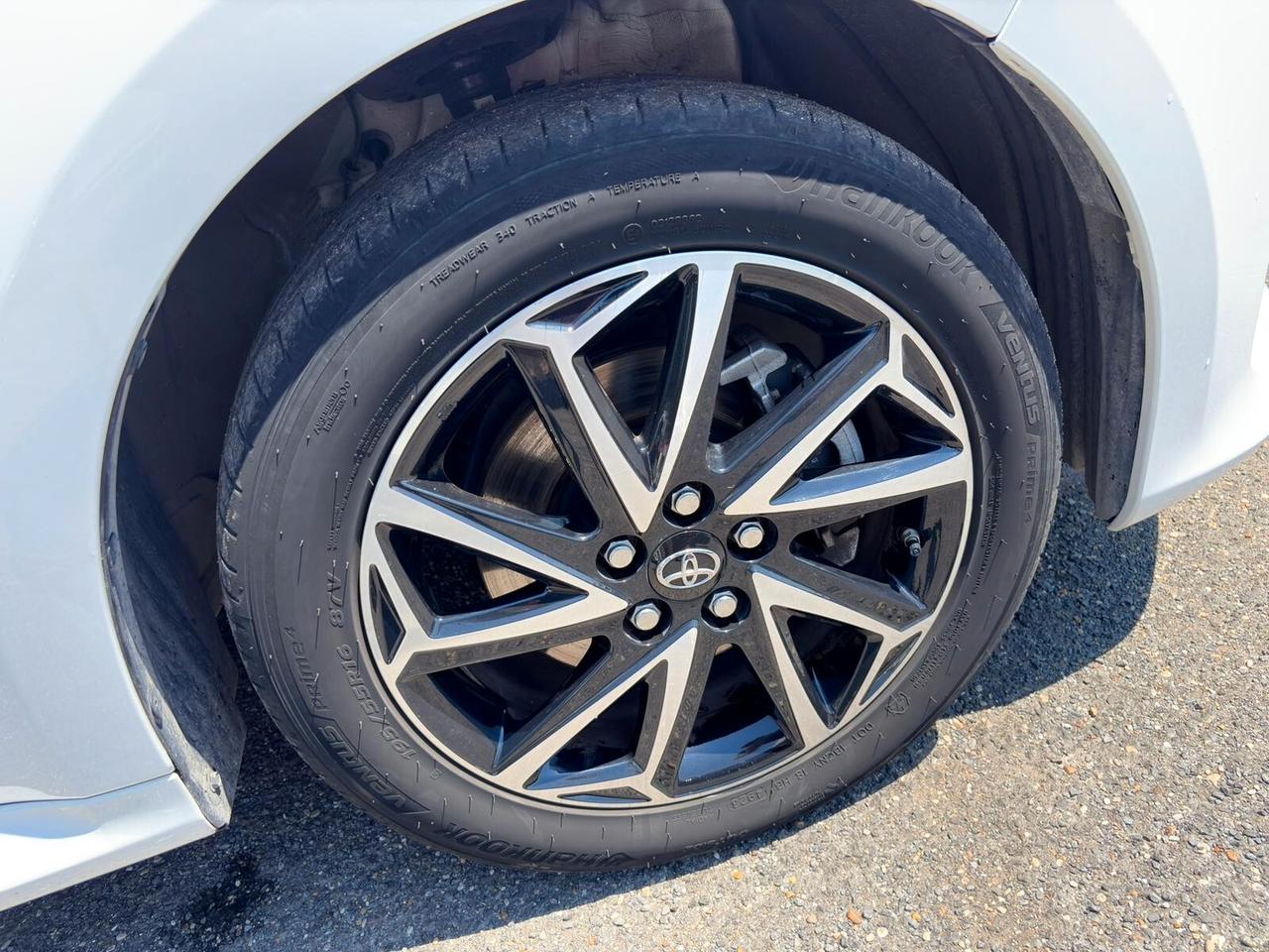 Toyota Yaris 1.5 Hybrid Trend PREZZO REALE SENZA FINANZIAMENTO