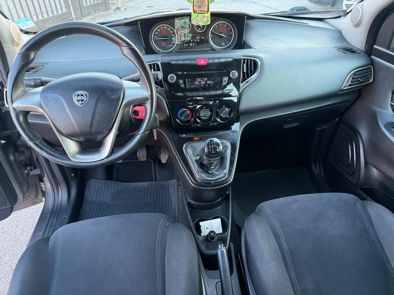 Lancia Ypsilon 1.2 69 CV 5 porte Gold
