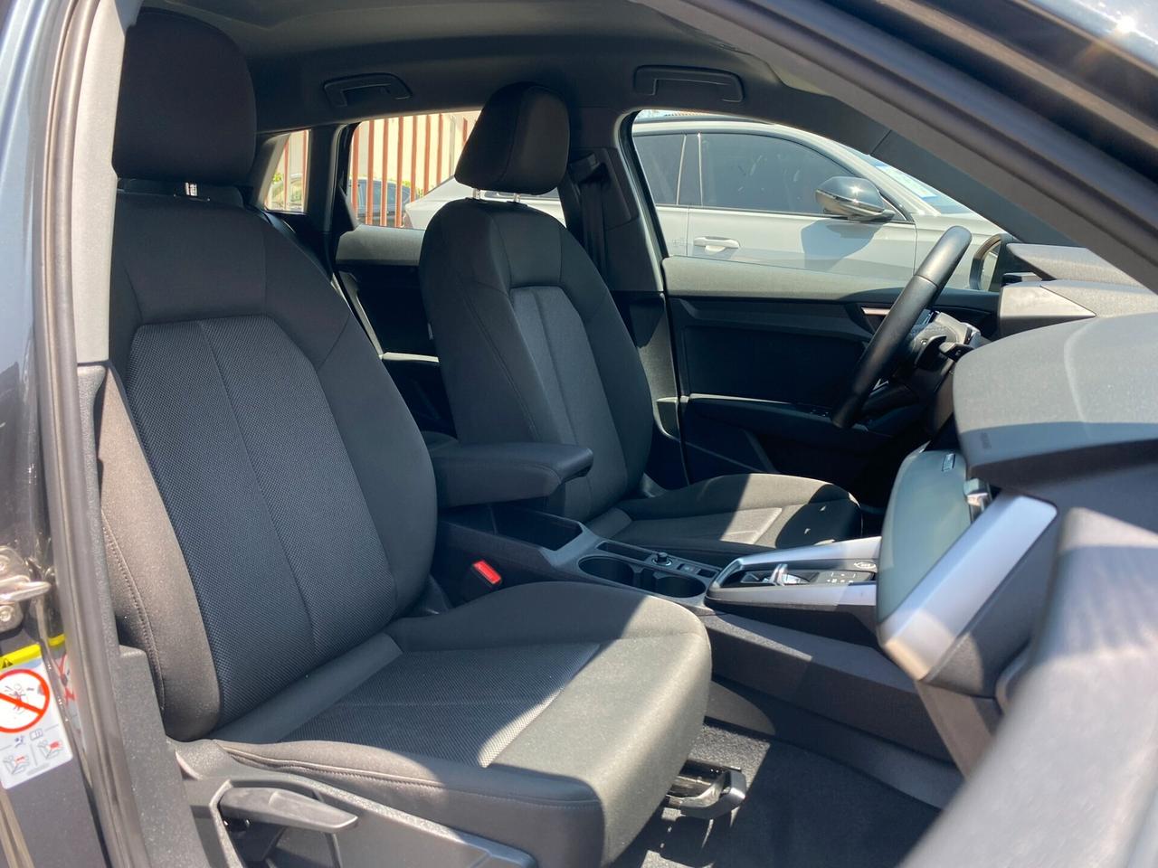 Audi A3 Sportback Business 2.0 TDI 116CV s-tronic 30