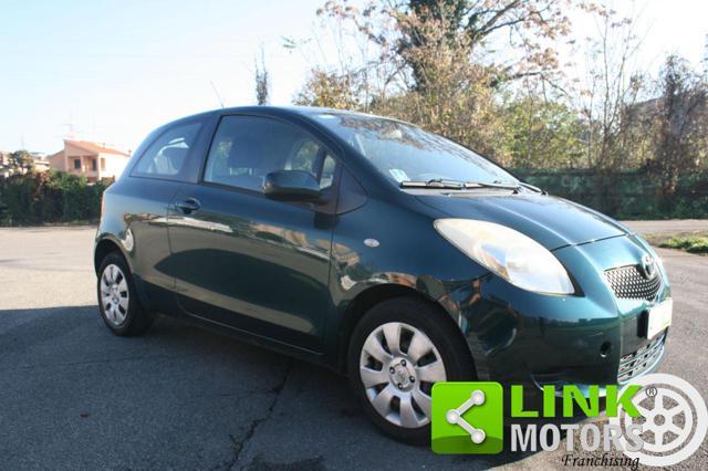 TOYOTA Yaris 1.0 3 porte Sol