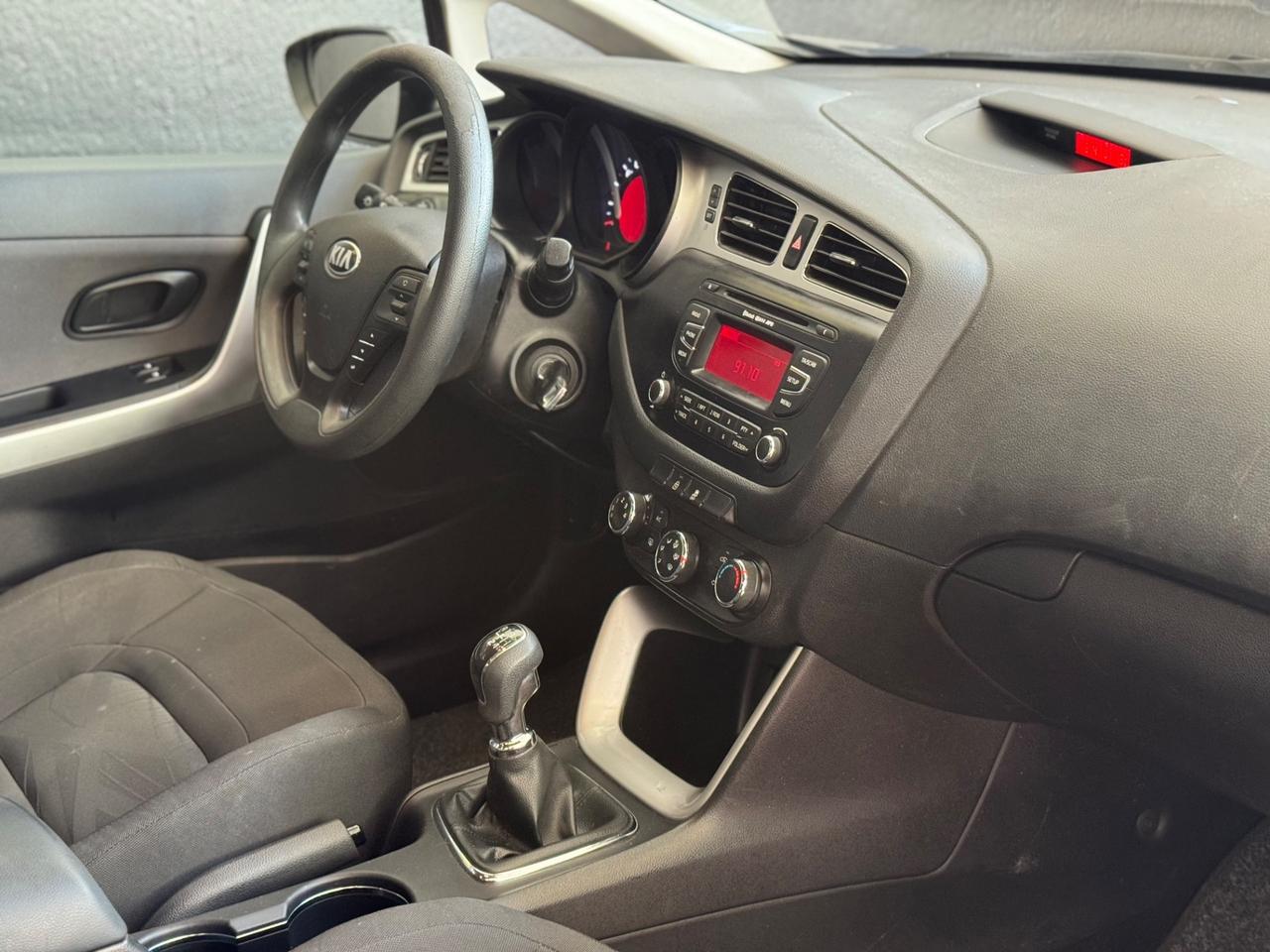 Kia Ceed cee'd 1.4 CRDi 5 porte Cool