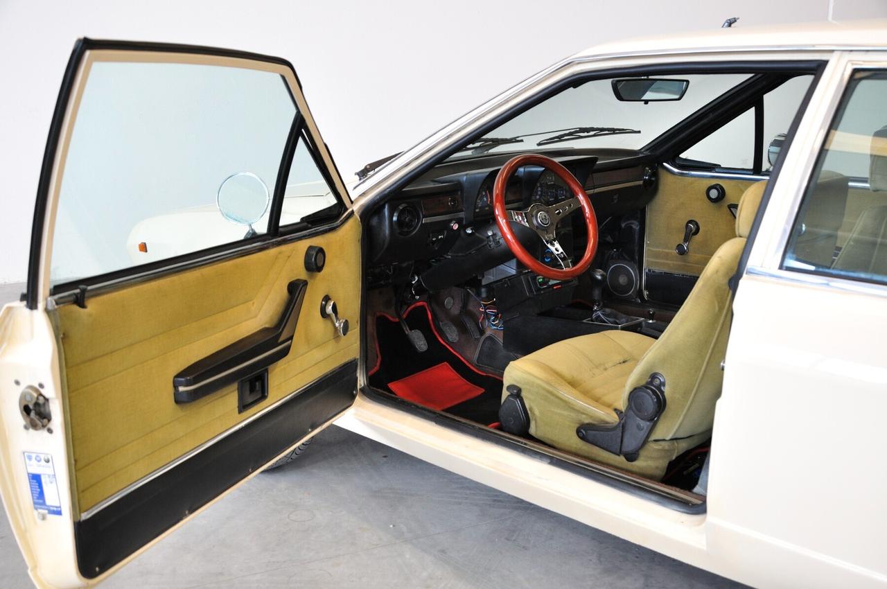 Alfa Romeo Alfetta GTV 2.0 122cv
