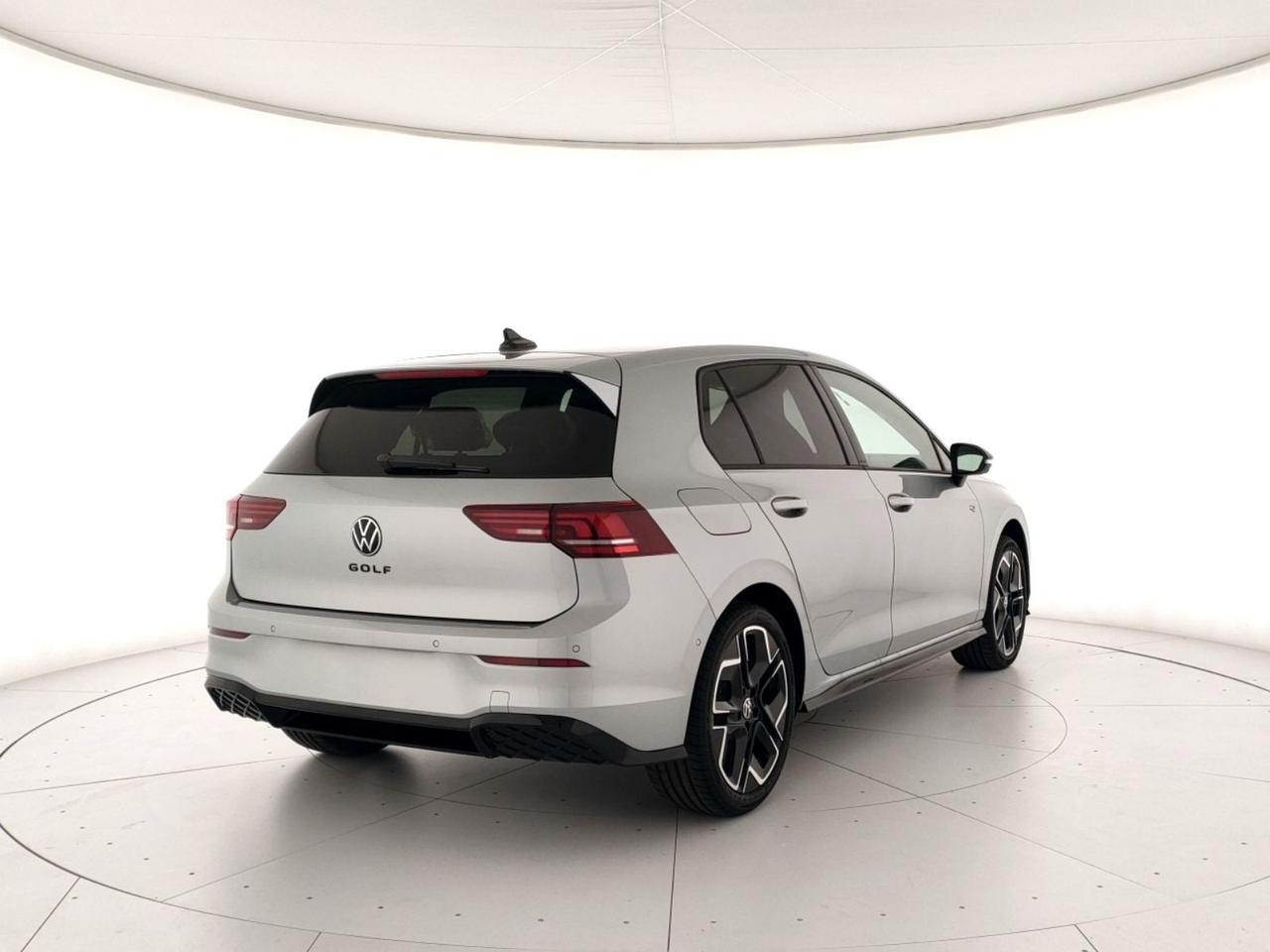 Volkswagen Golf 2.0 tdi r-line plus 150cv dsg