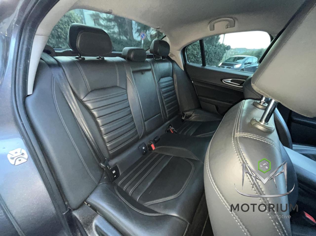 Alfa Romeo Giulia 2.2 TD 180 CV AT8 AWD Q4