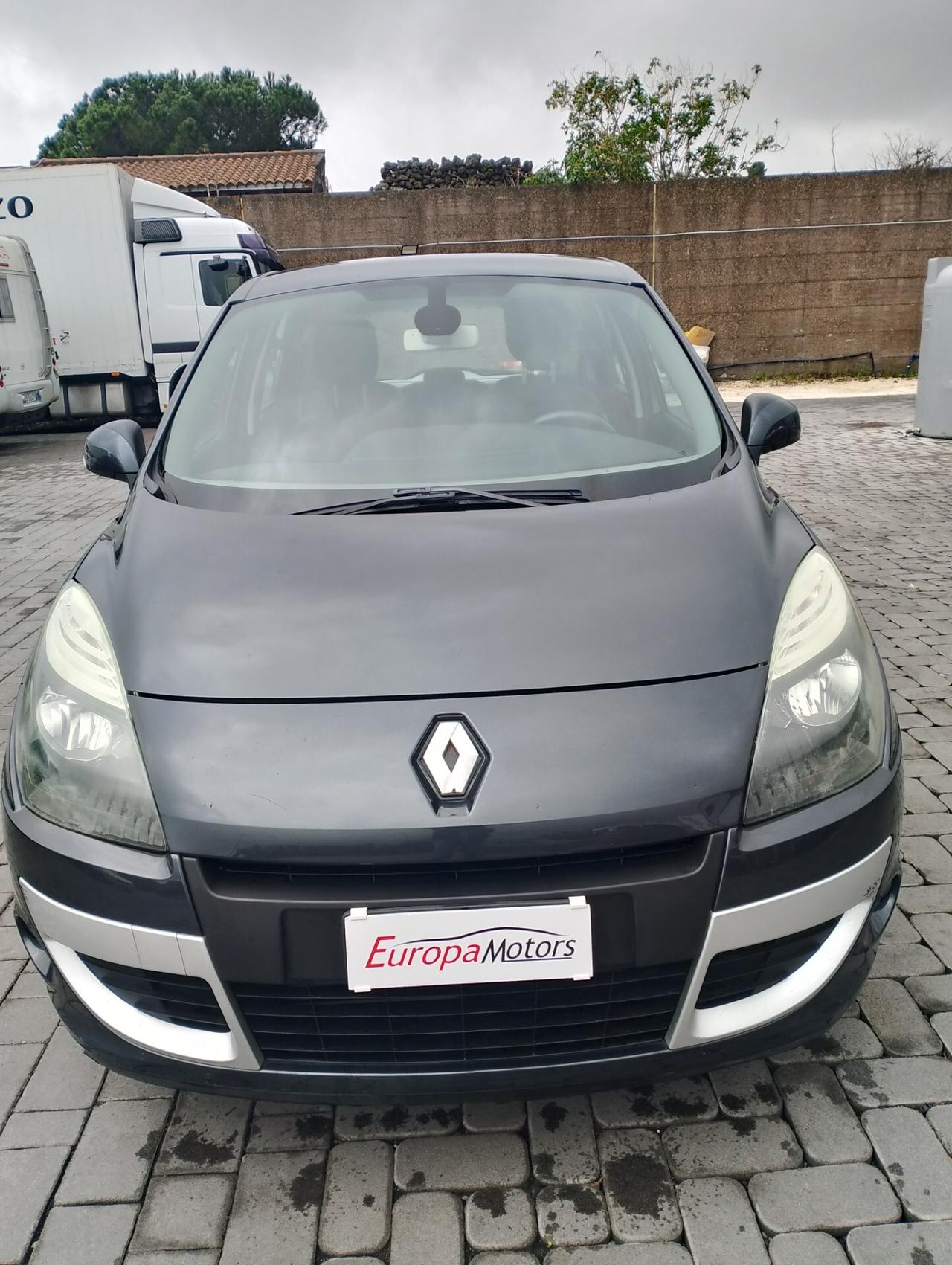 Renault Scenic Scénic X-Mod 1.9 dCi 130CV Luxe