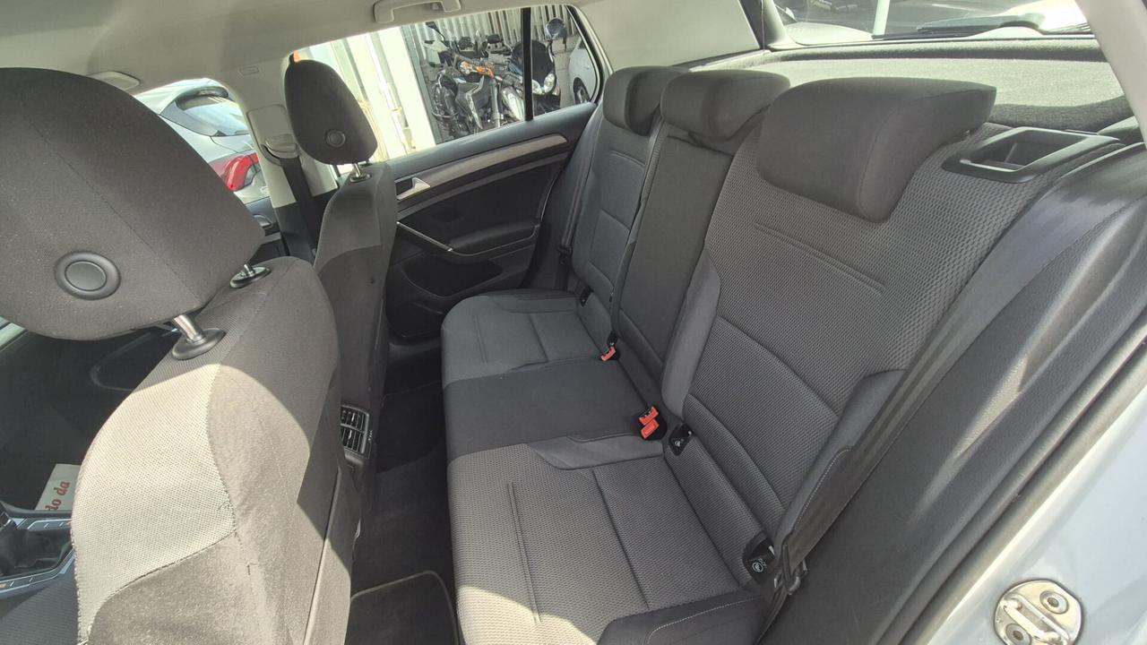 Volkswagen Golf 1.6 TDI 115 CV 5p. Business BlueMotion Technology