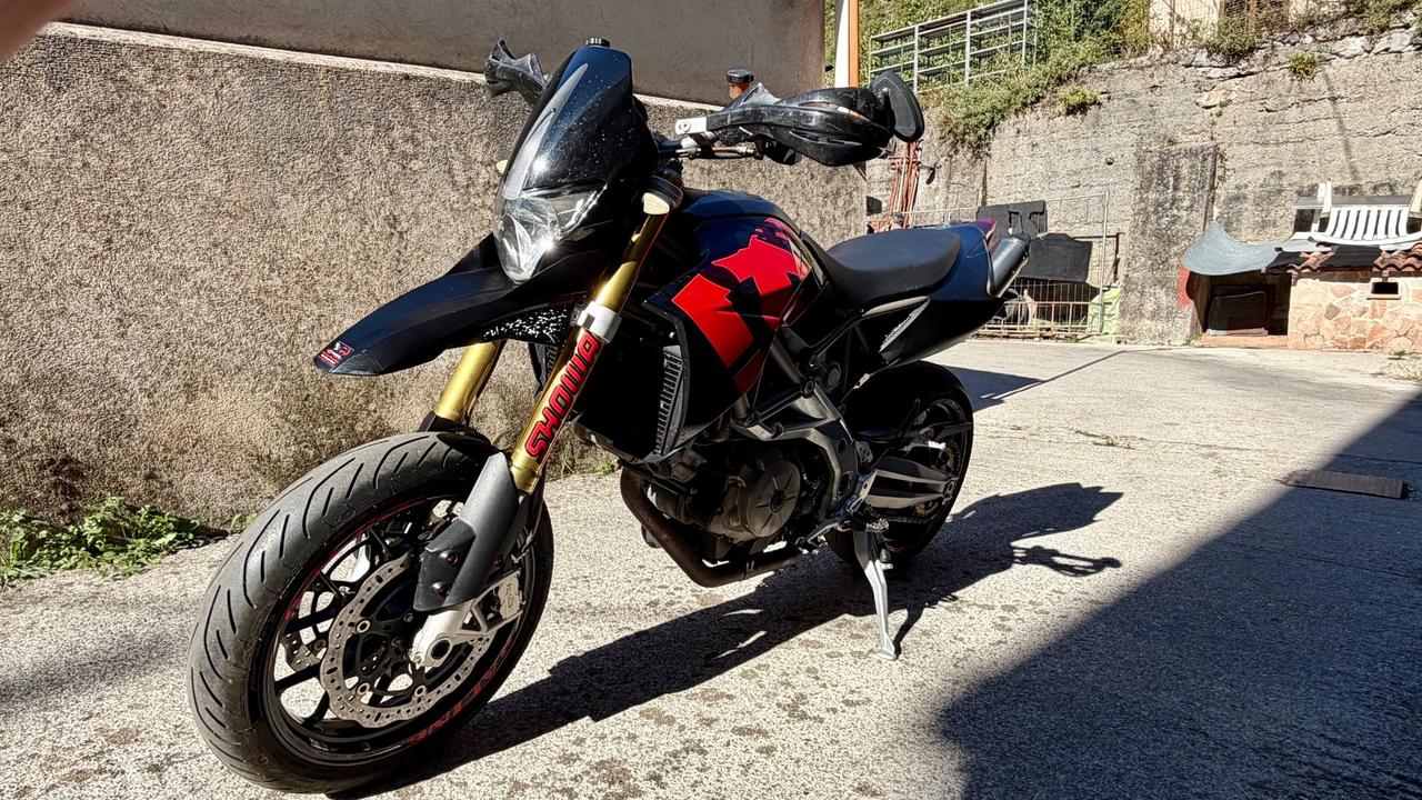Aprilia Dorsoduro 750
