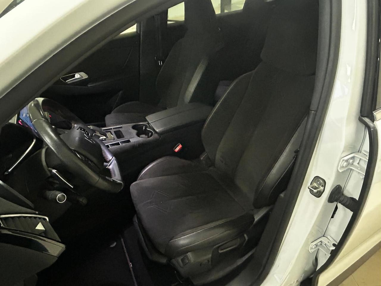 Ds 7 Crossback BlueHDi 130 aut. Performance Line+