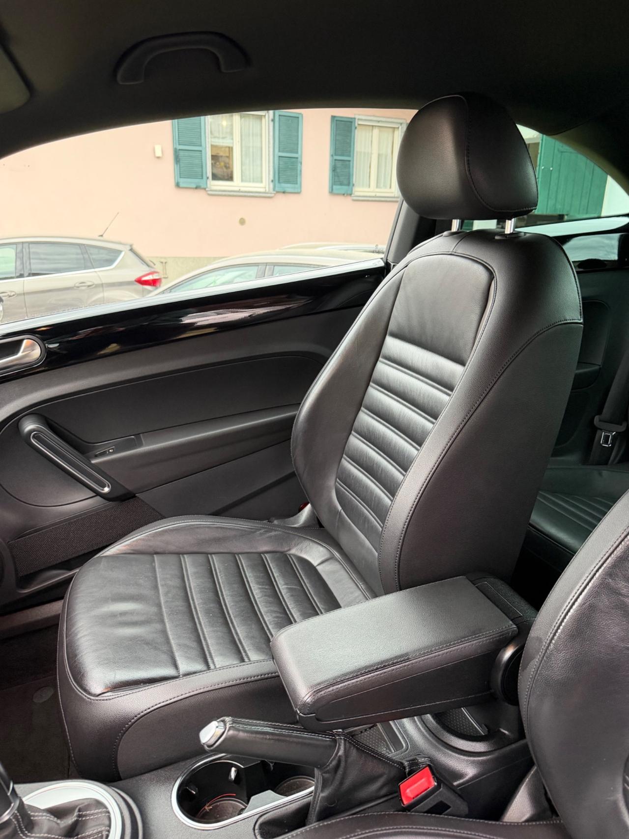 Volkswagen MAGGIOLINO BEETLE DSG SPORT KMCERT