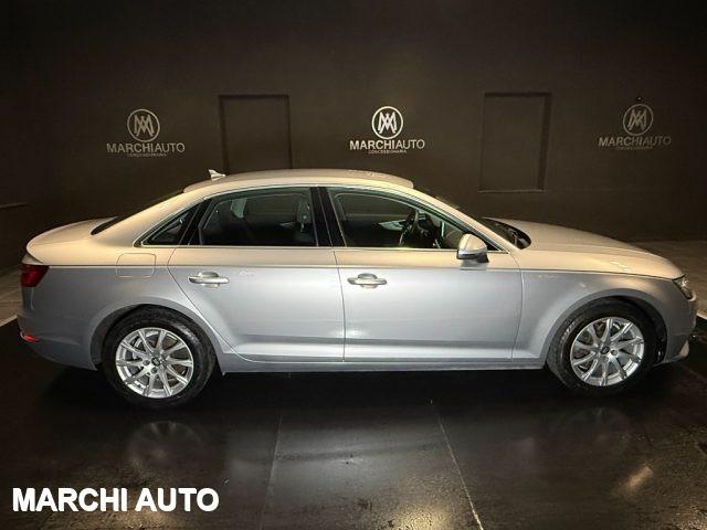 AUDI A4 2.0 TDI 150 CV Business Sport