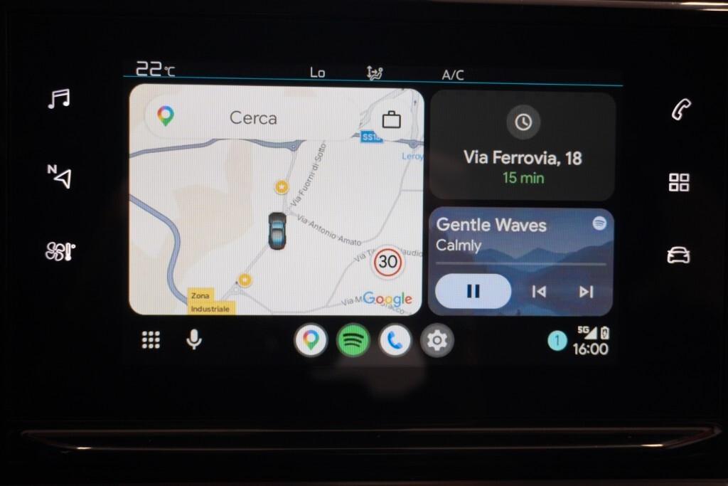 CITROEN C3 1.2 PURETECH 83CV SeS SHINE ( FARI LED - CRUISE - NAVI - MIRROR - SENSORI POST. - TELECAMERA POST. - TETTO BICOLORE )