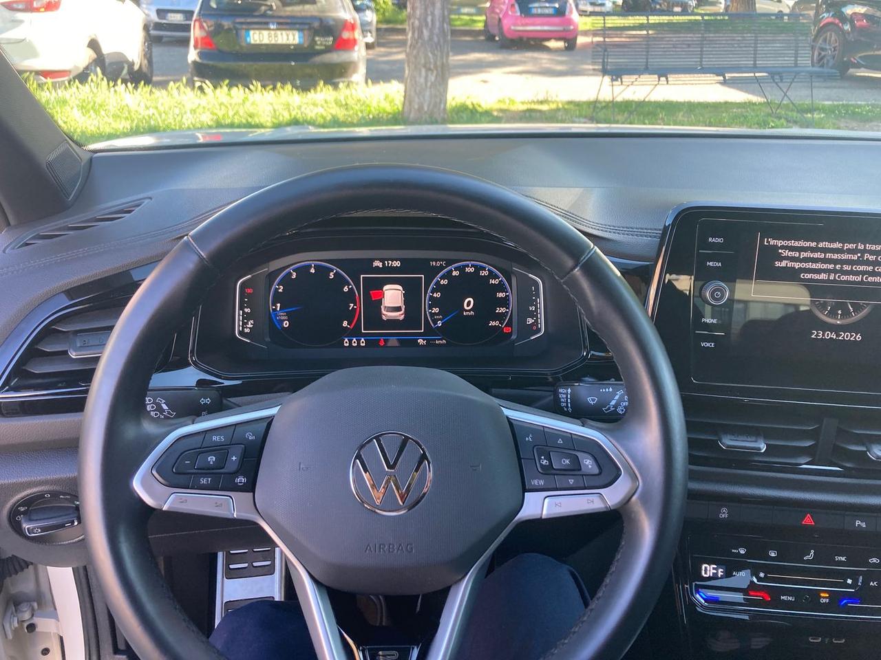 Volkswagen T-Roc 1.5 TSI R Line #10580