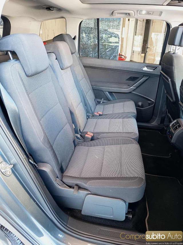 VOLKSWAGEN Touran 1.6 TDI 115 CV SCR DSG Executive BlueMotion Tech.