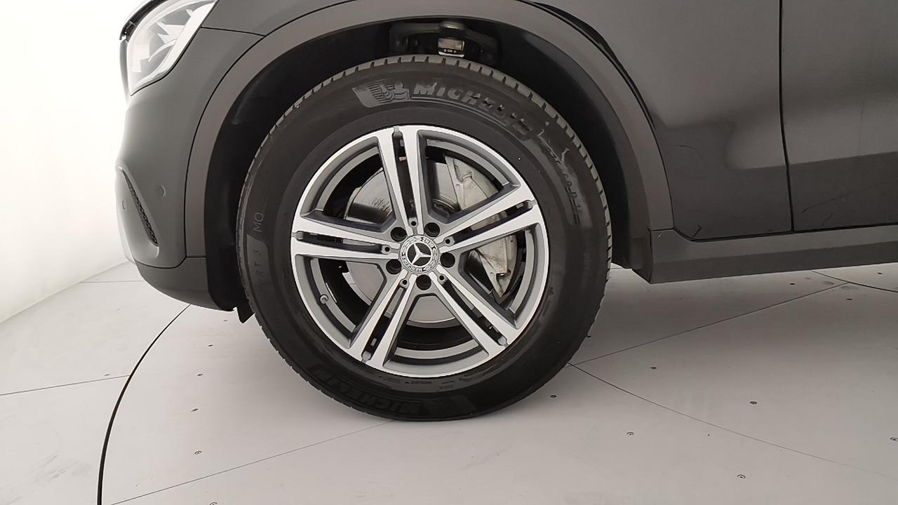 Mercedes-Benz GLC - X253 2019 - GLC 200 eq-boost Sport 4matic auto
