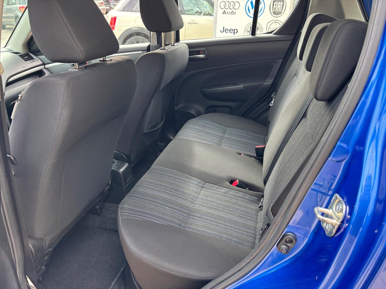 Suzuki Swift 1.3 DDiS 5 porte B-Cool Bi-Color