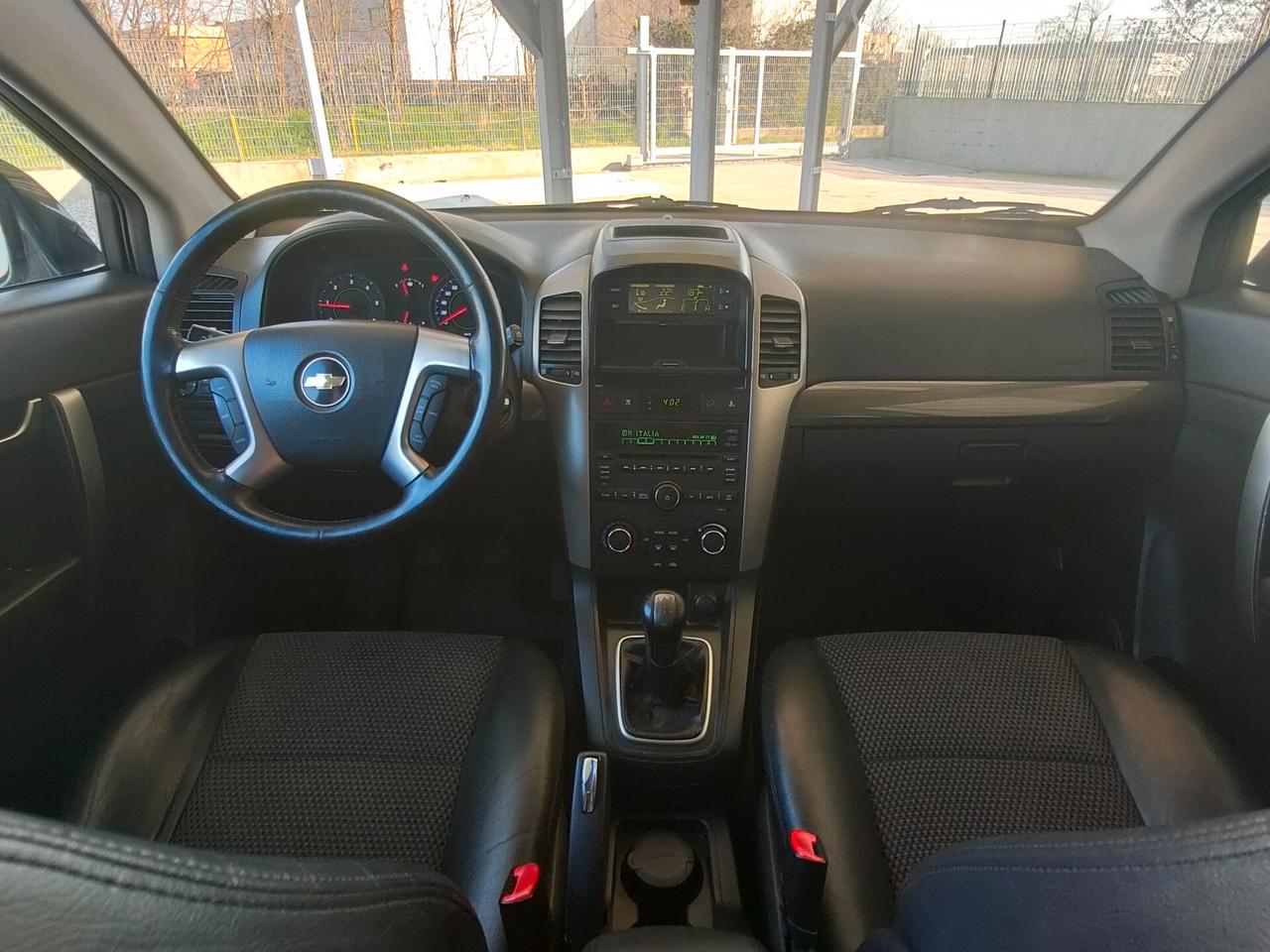 Chevrolet Captiva 2.0 VCDi 2WD 7 POSTI NEOPATENTATI