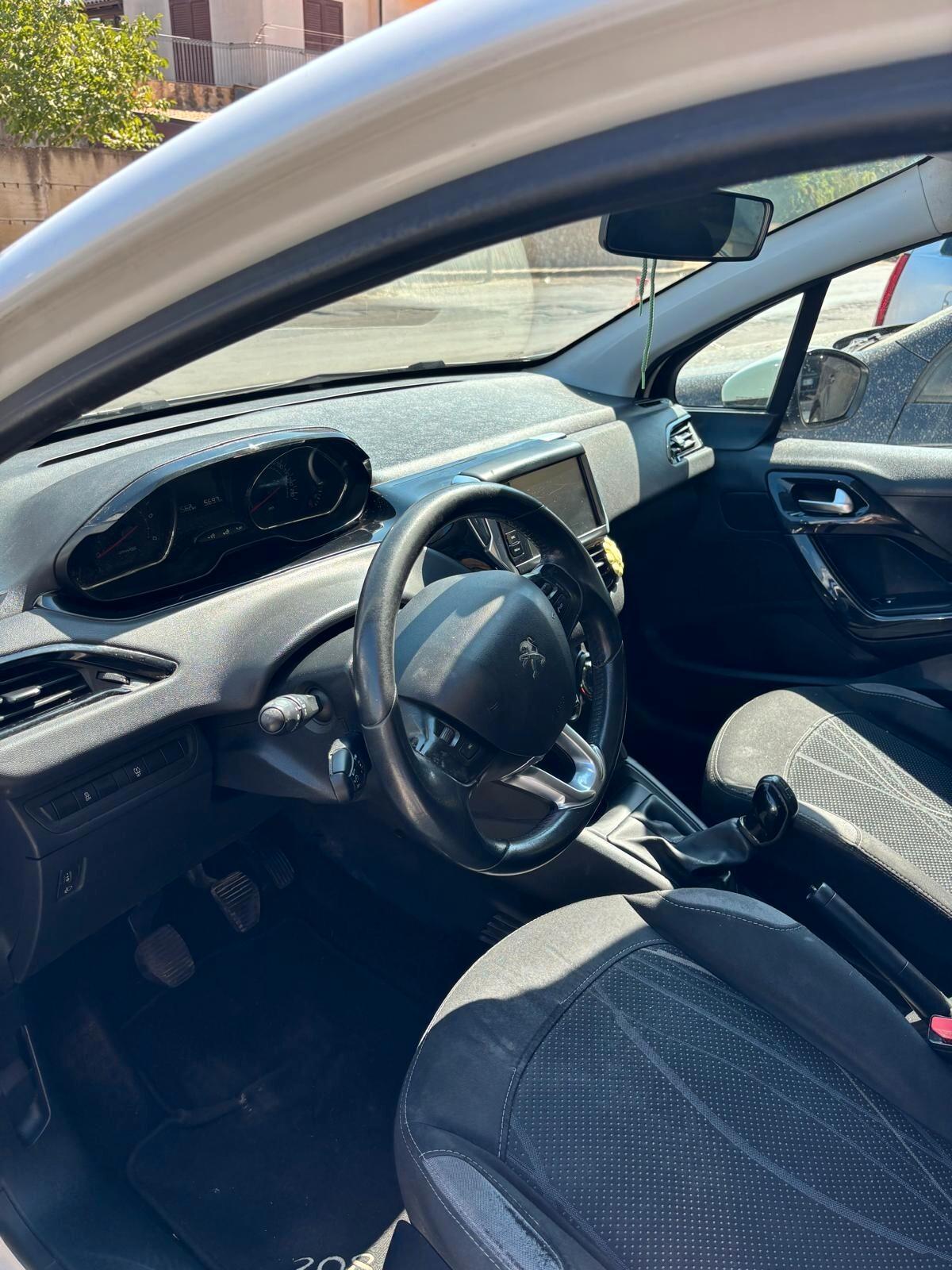 Peugeot 208 1.4 HDi 68 CV 5 porte Active
