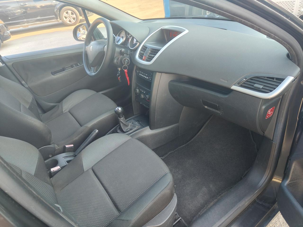 Peugeot 207 1.4 8v 5p. ECOENERGY GPL