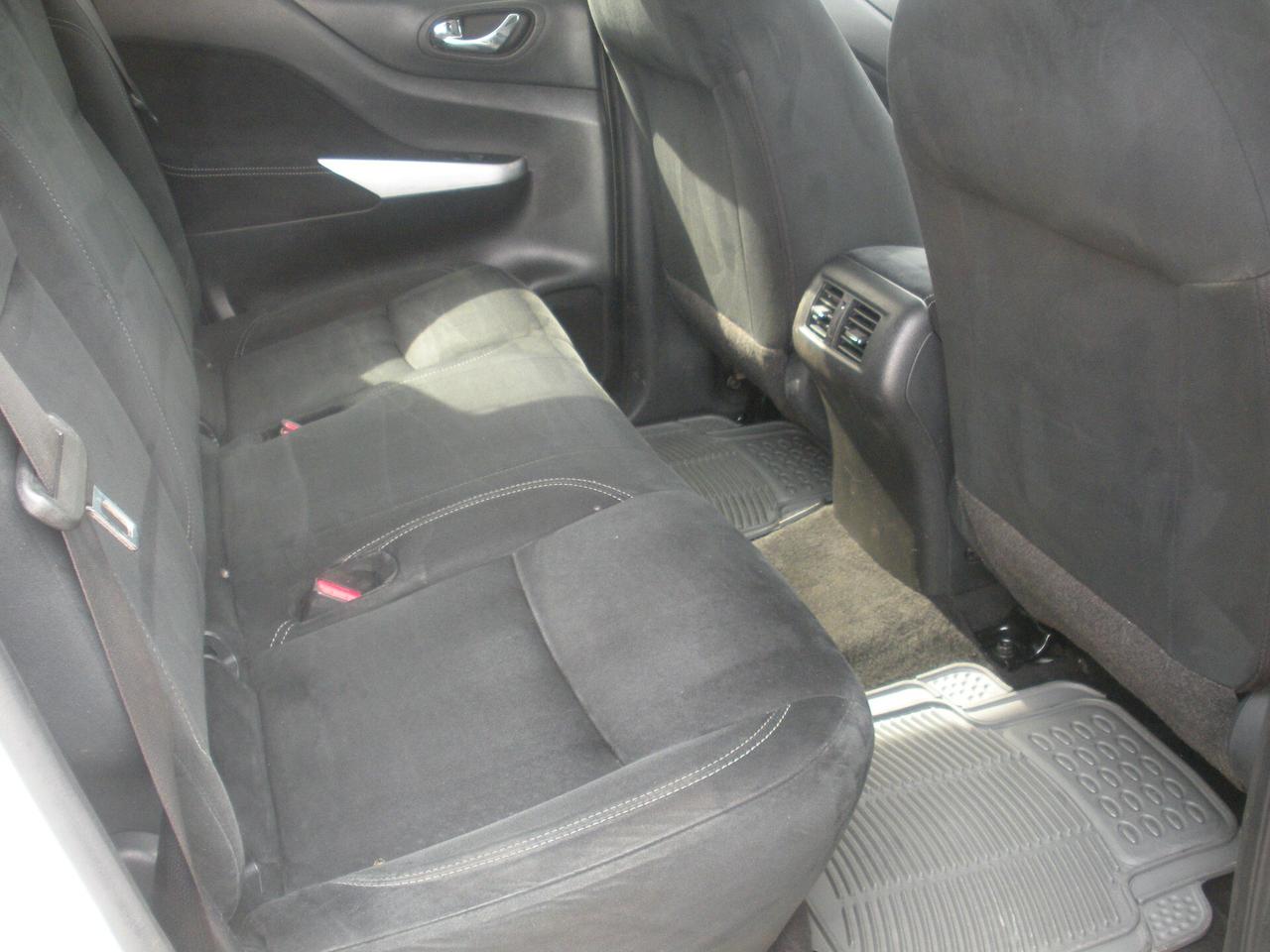 Nissan Navara 2.3 dCi 4WD Double Cab