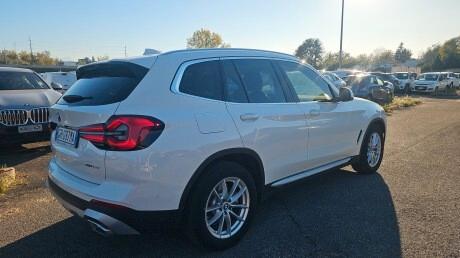 BMW X3 sdrive18d mhev 48V auto