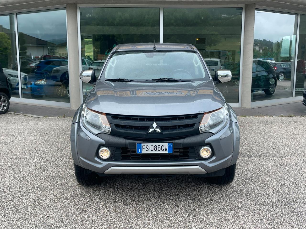 Mitsubishi L200 EDITION 100 2.4 DI-D/181CV