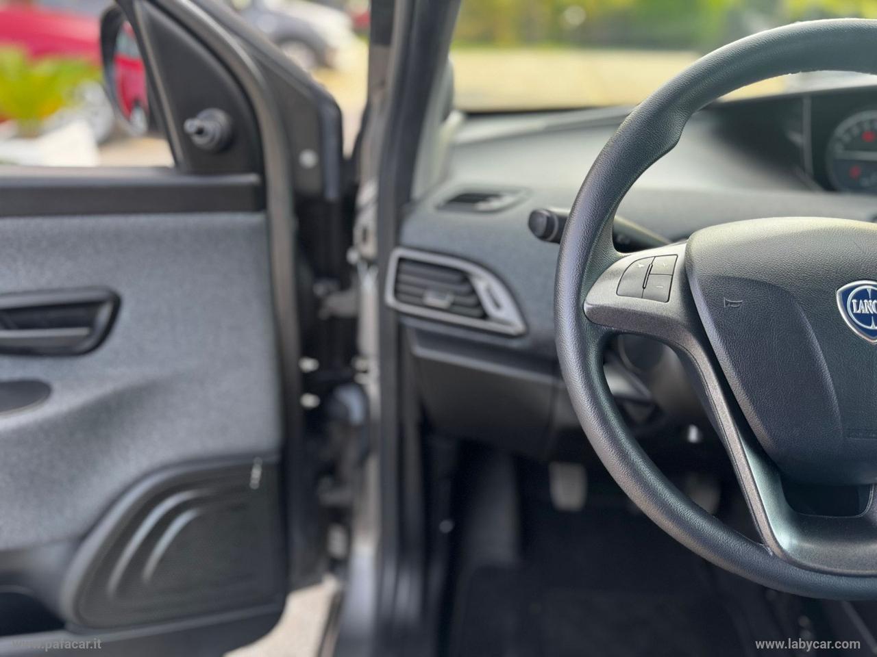 LANCIA Ypsilon 1.0 FireFly 5pS&S Hyb. Eco Silv.