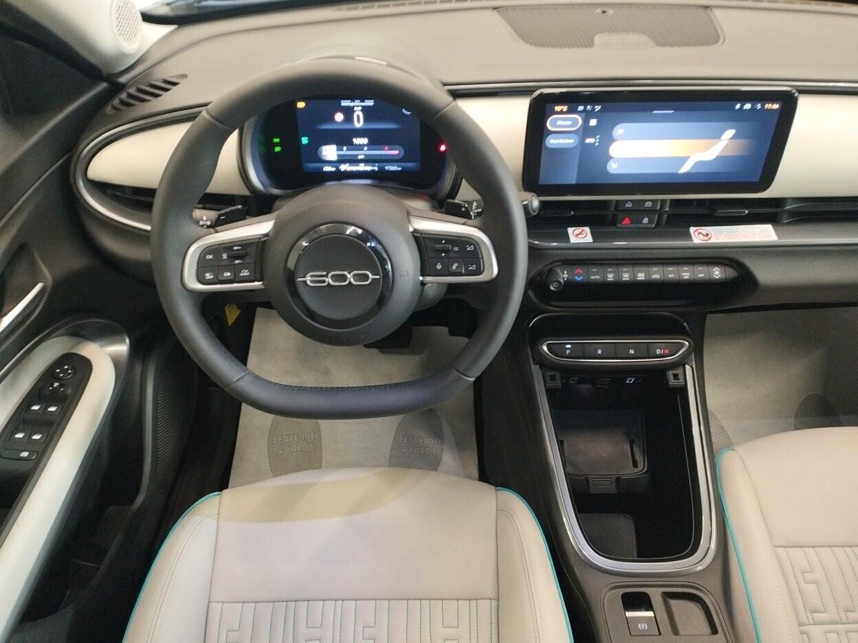 Fiat 600 1.2 hybrid La Prima 110cv * AUTOMATICA * 2025 *