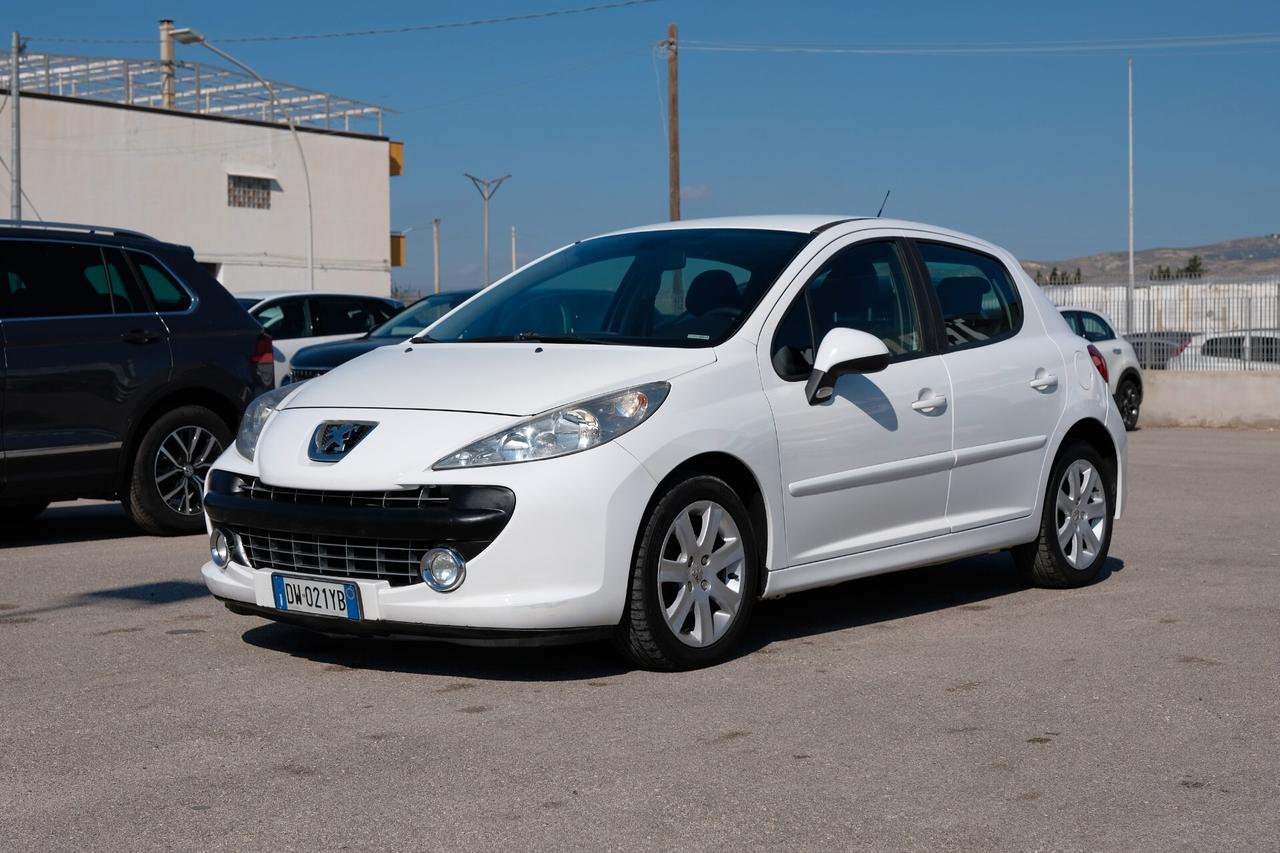 Peugeot 207 1.6 HDi 90CV 5p. XS