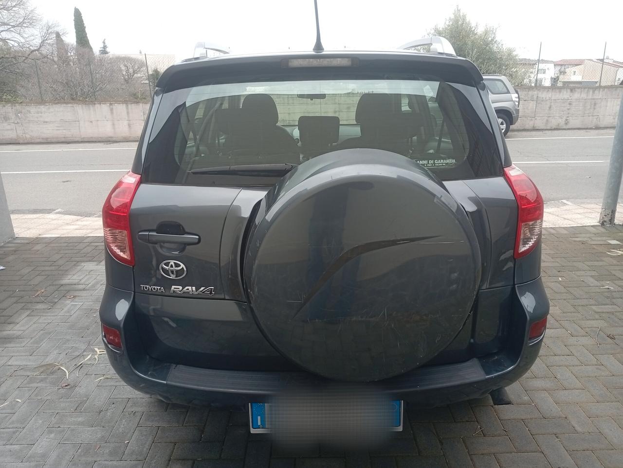 Toyota RAV 4 RAV4 2.2 D-4D 136 CV Luxury