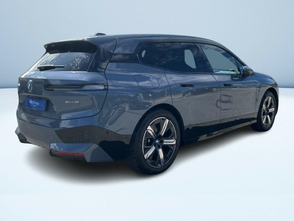 BMW iX 50 pacchetto sportivo xDrive