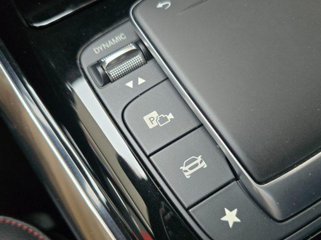 MERCEDES-BENZ GLA 200 d Automatic Premium AMG Line 19" MBUX LED Performa