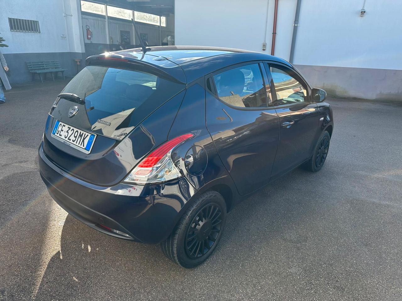 Lancia Ypsilon LANCIA YPSILON 1.0 70cv Firefly Hybrid S&S Silver