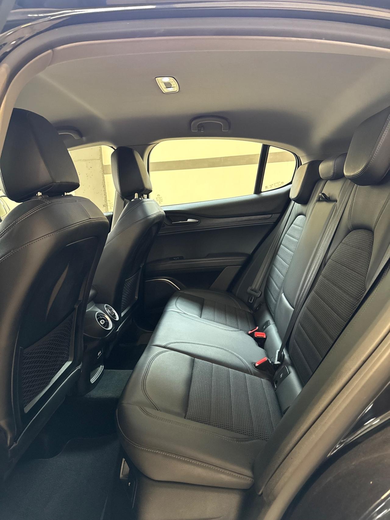 Alfa Romeo Stelvio 2.2 Turbodiesel 150 CV AT8 RWD Super