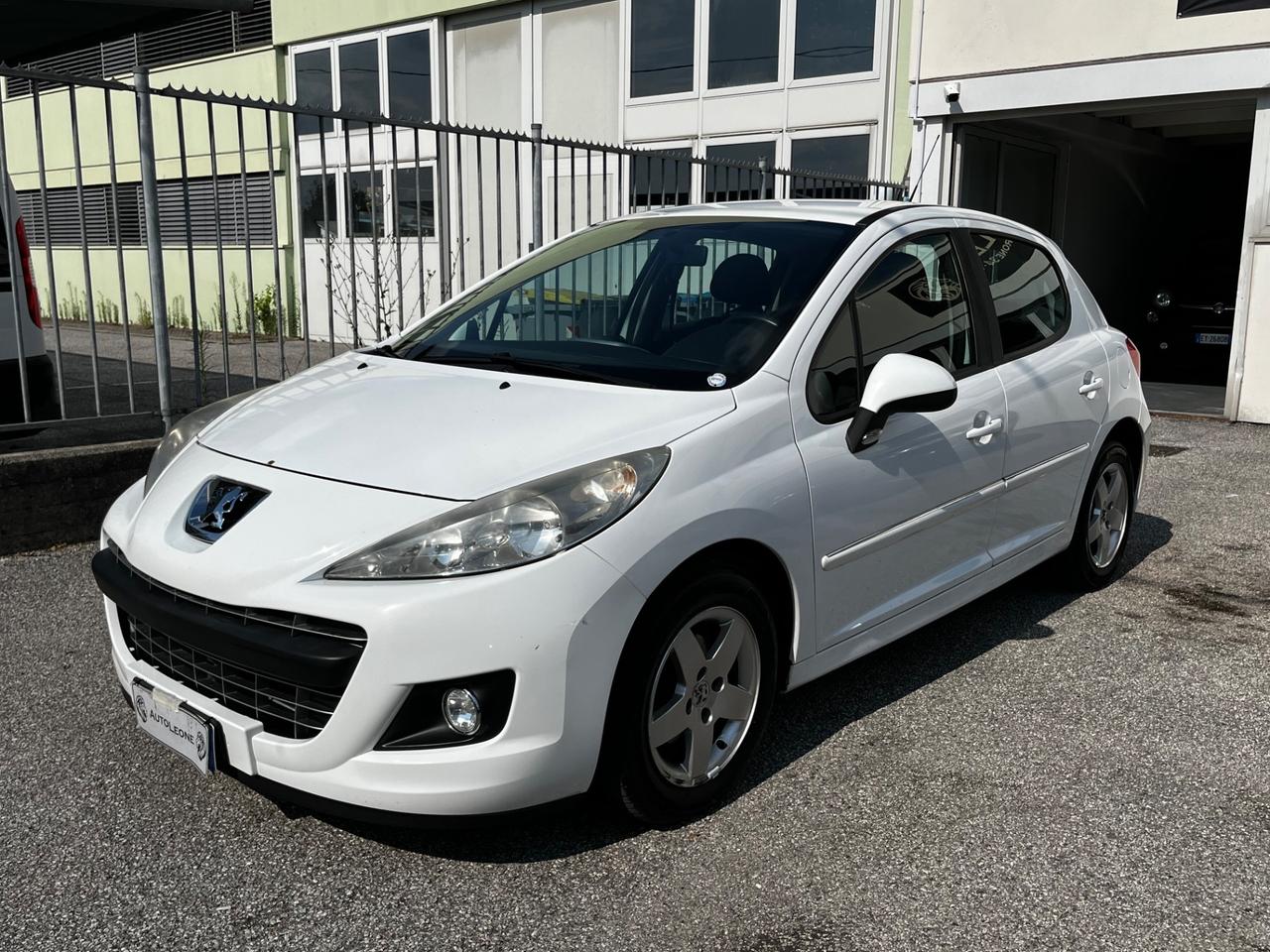 Peugeot 207 1.4 HDi 70CV 5p. Allure GANCIO - OK NEOPATENTI